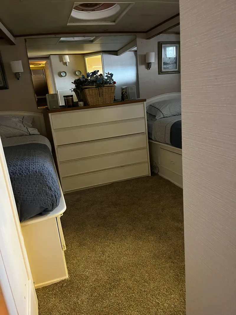 Slide: The Image of entrance to owners stateroom - 34