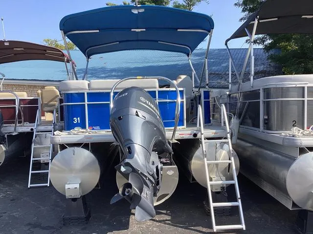 Slide: The Image of Godfrey SW2386C 2022 - 2