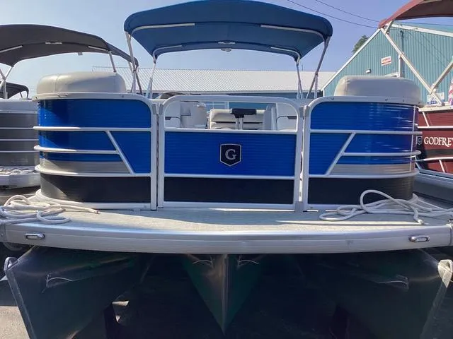 Slide: The Image of Godfrey SW2386C 2022 - 3