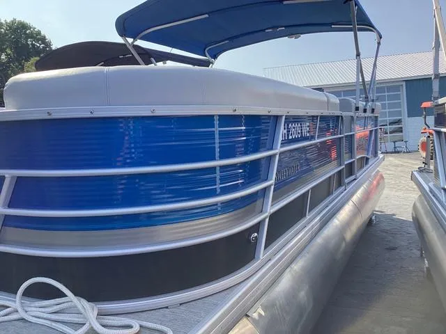 Slide: The Image of Godfrey SW2386C 2022 - 5