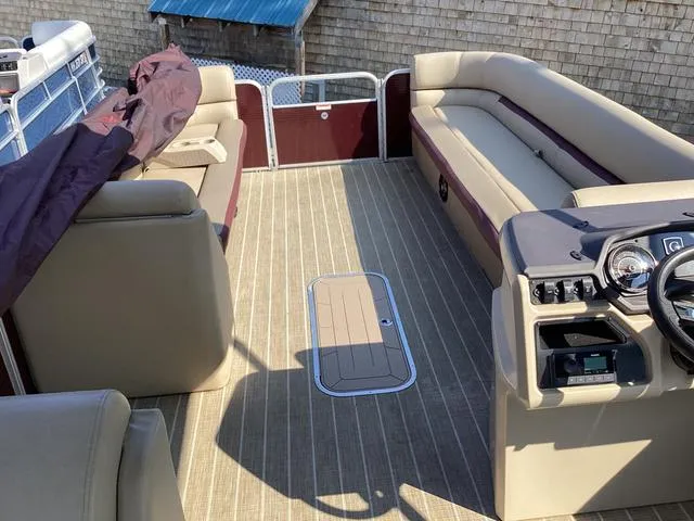 Slide: The Image of Godfrey Sweetwater 2486 C 2023 - 7