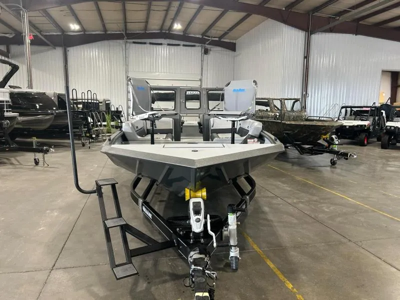 Slide: The Image of SeaArk EasyCat 2025 - 3