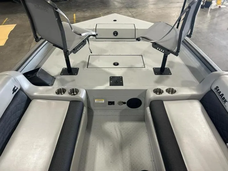 Slide: The Image of SeaArk EasyCat 2025 - 9