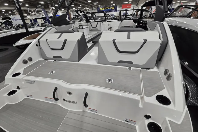 Slide: The Image of Yamaha AR220 2025 - 13