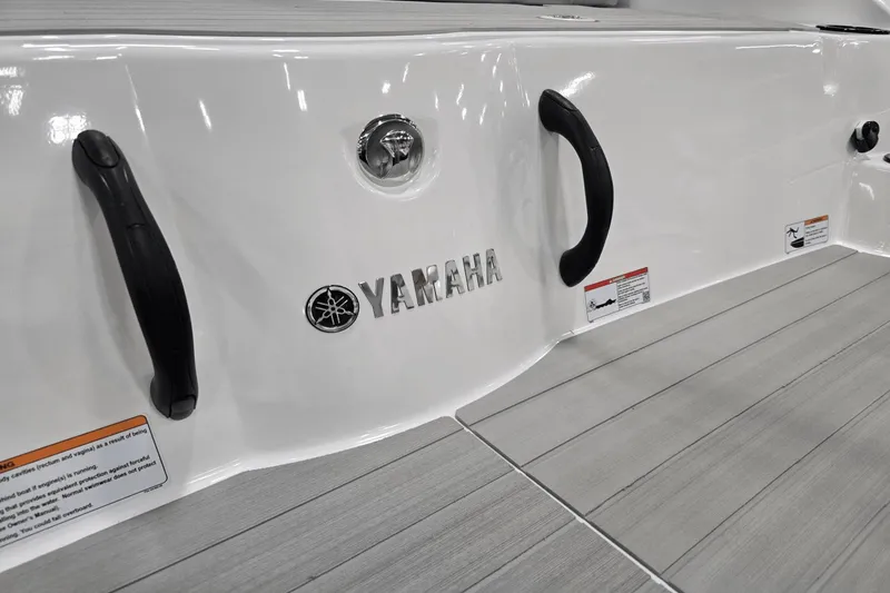 Slide: The Image of Yamaha AR220 2025 - 14