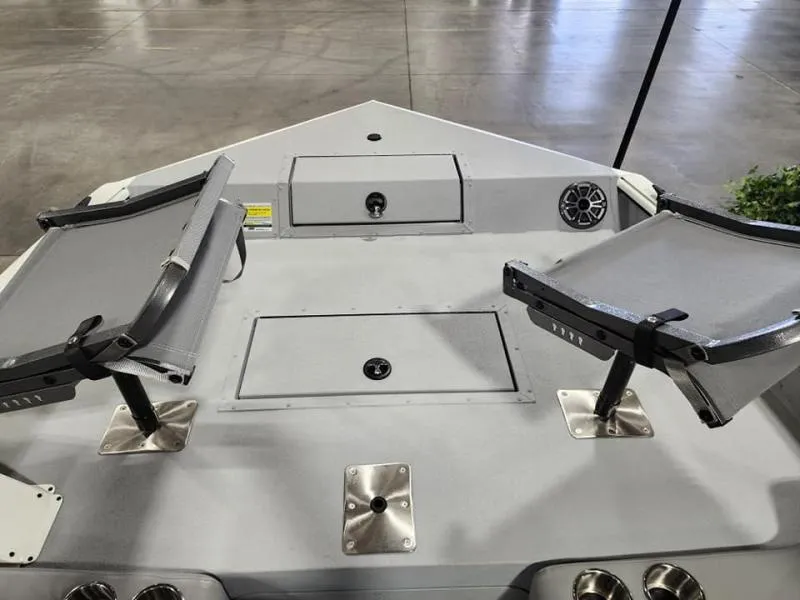 Slide: The Image of SeaArk Easy 200 2025 - 11