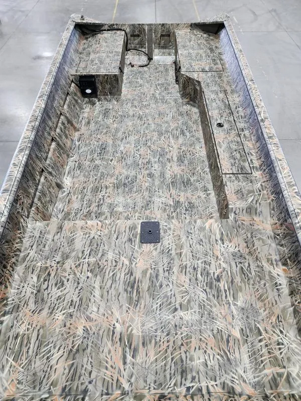 Slide: The Image of SeaArk 2072 DXS SLD 2025 - 10