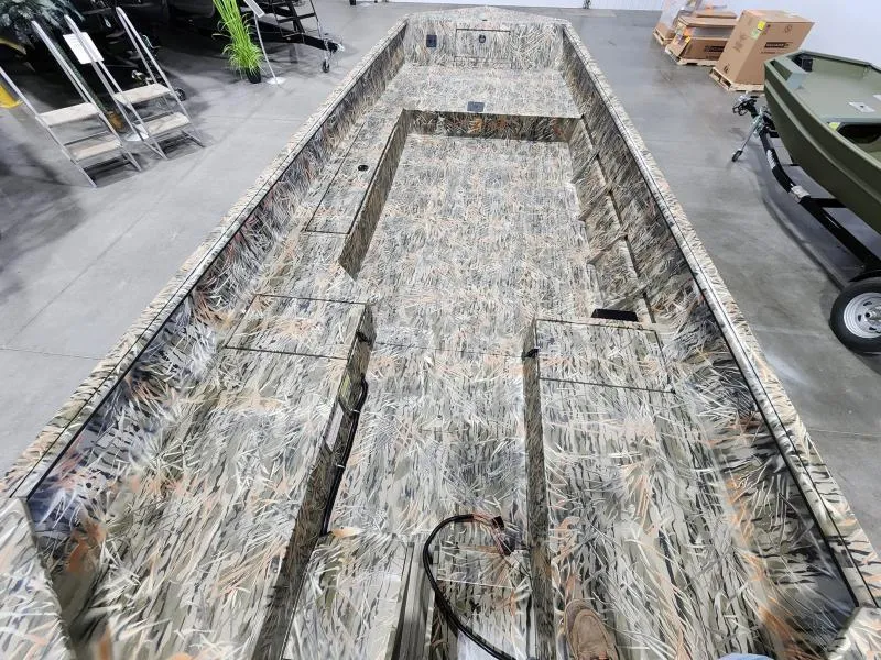 Slide: The Image of SeaArk 2072 DXS SLD 2025 - 6