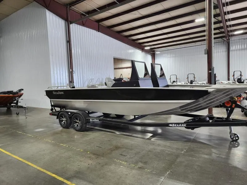 Slide: The Image of SeaArk Predator 300 2025 - 1