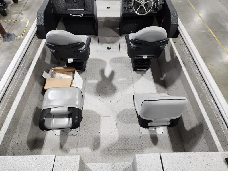 Slide: The Image of SeaArk Predator 300 2025 - 10