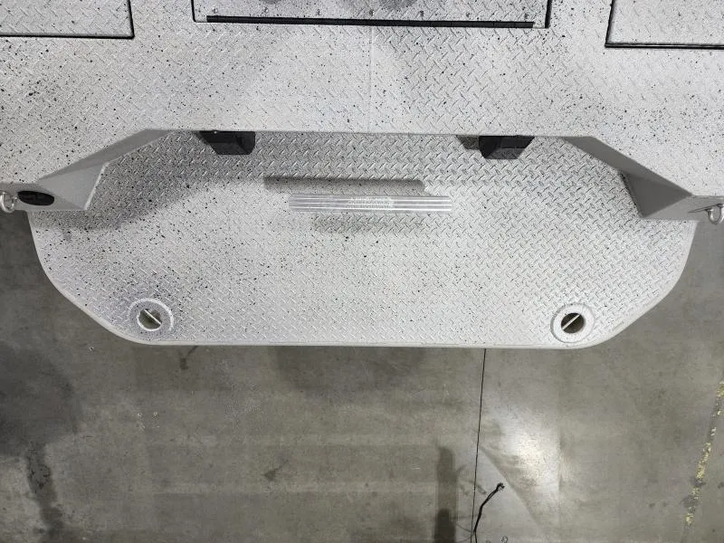 Slide: The Image of SeaArk Predator 300 2025 - 11