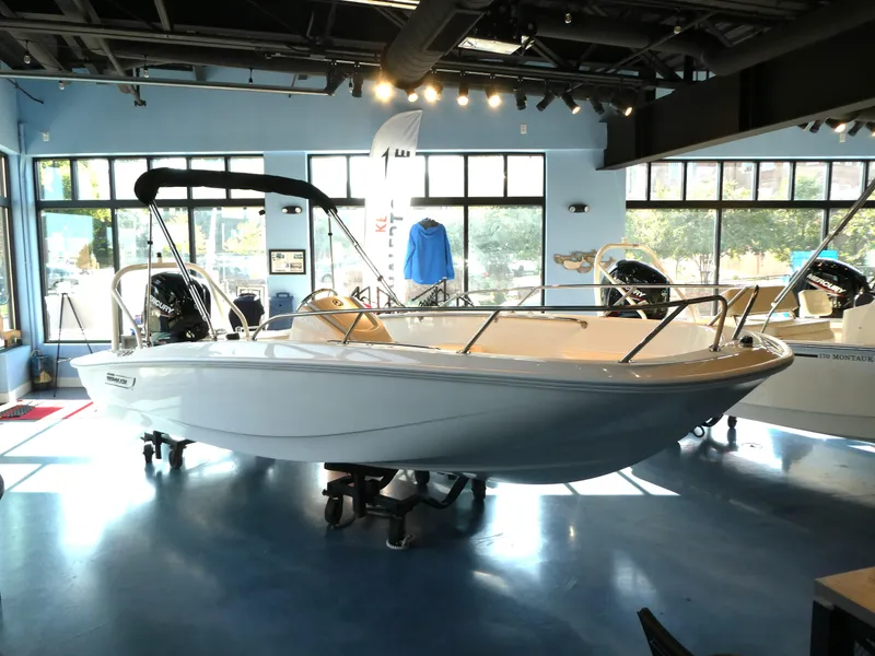 Slide: The Image of Boston Whaler 160 Super Sport 2024 - 0