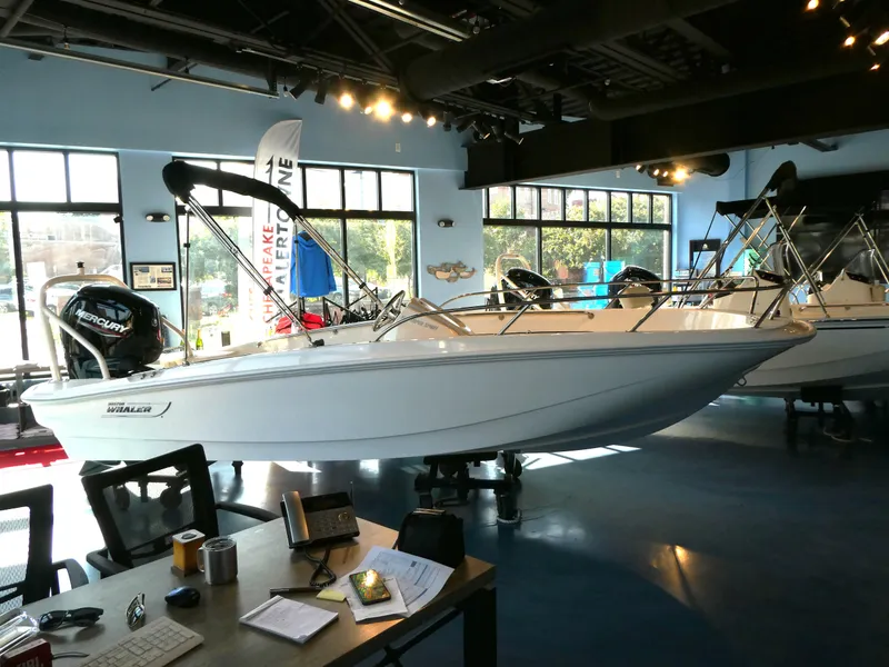 Slide: The Image of Boston Whaler 160 Super Sport 2024 - 1