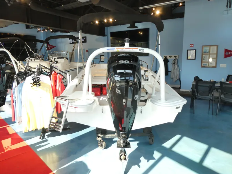 Slide: The Image of Boston Whaler 160 Super Sport 2024 - 3