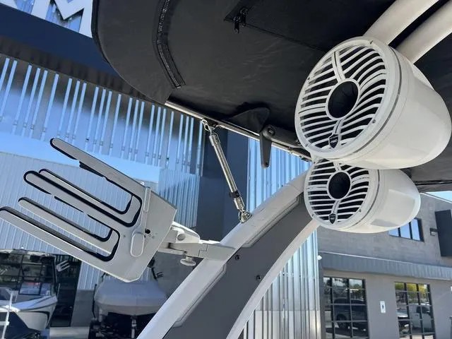 Slide: The Image of 2021 Tigé ZX Class 25 ZX boat speakers and wakeboard rack. - 14