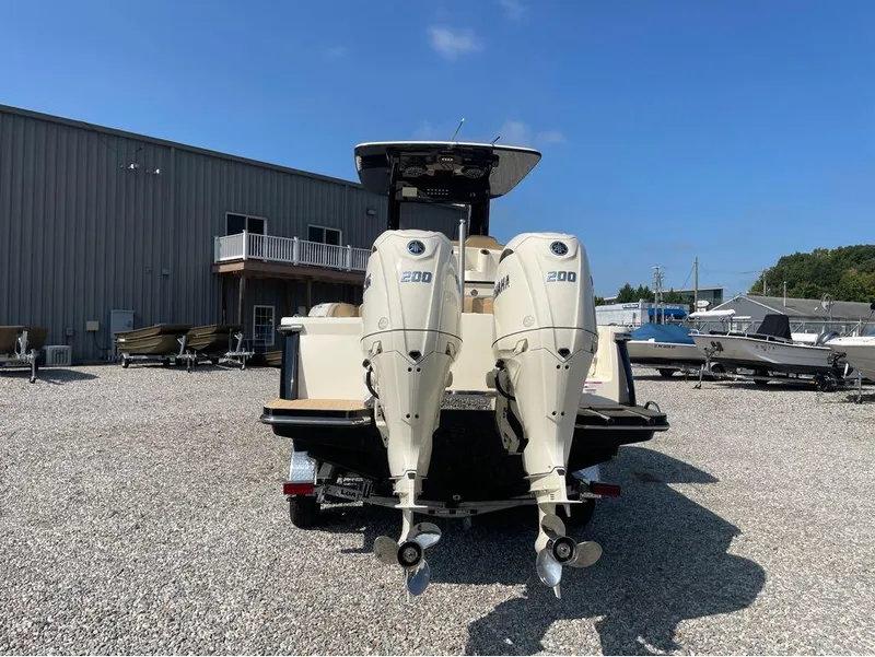 Slide: The Image of Scout 260 LXF 2025 - 32