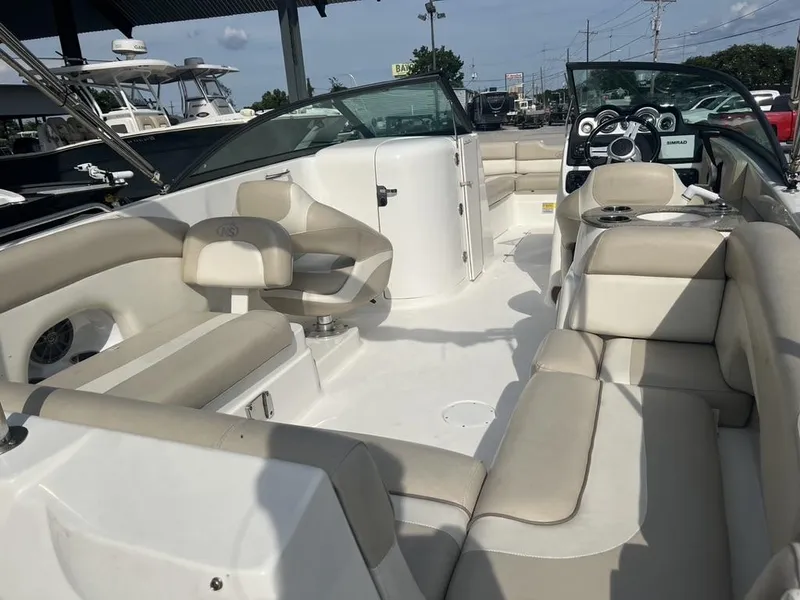 Slide: The Image of NauticStar 243 DC 2017 - 10