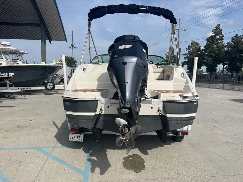 Slide: The Image of NauticStar 243 DC 2017 - 14