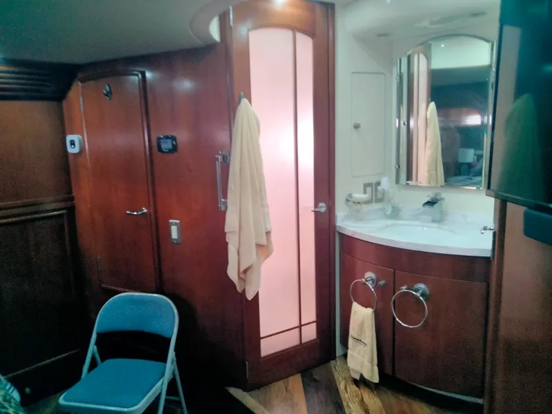 Slide: The Image of Interior of 1999 Carver 530 Voyager Pilothouse yacht. - 20