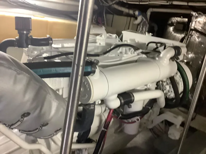 Slide: The Image of Engine room of 1999 Carver 530 Voyager Pilothouse. - 4