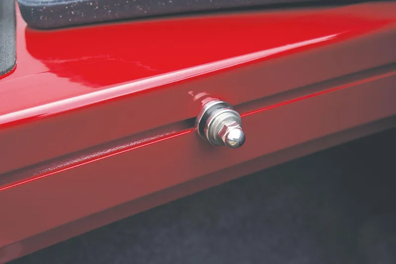 Slide: The Image of Tracker Targa V-18 Combo 2025 - 33