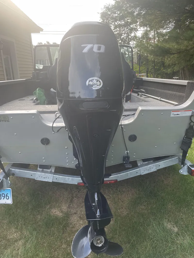 Slide: The Image of Alumacraft Competitor 165 SC 2022 - 8