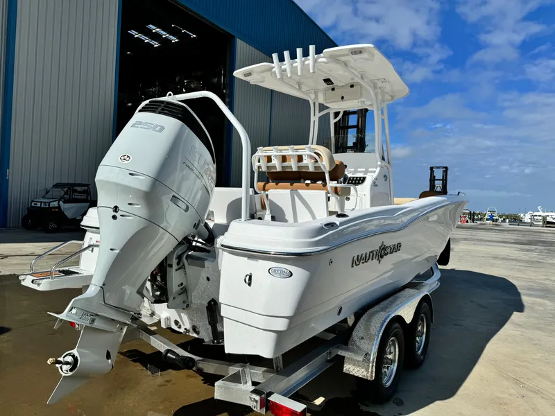 Slide: The Image of NauticStar 231 Hybrid 2025 - 3