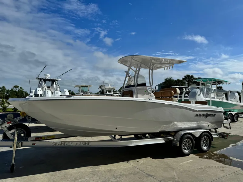 Slide: The Image of NauticStar 231 Hybrid 2025 - 8