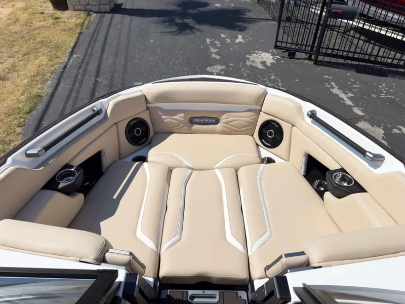 Slide: The Image of Supra SL 550 2025 - 51