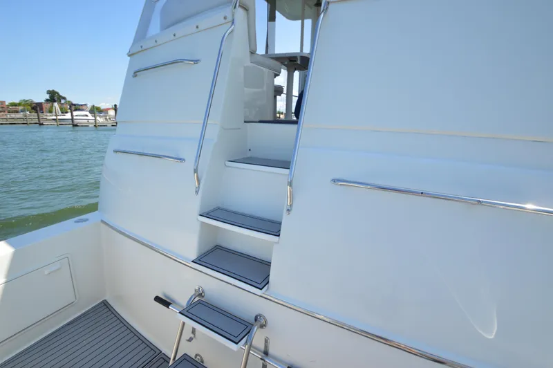 Slide: The Image of Ocean Yachts 48 Cockpit Motor Yacht 1995 - 110