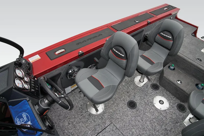 Slide: The Image of Tracker Targa V-19 Combo 2025 - 36