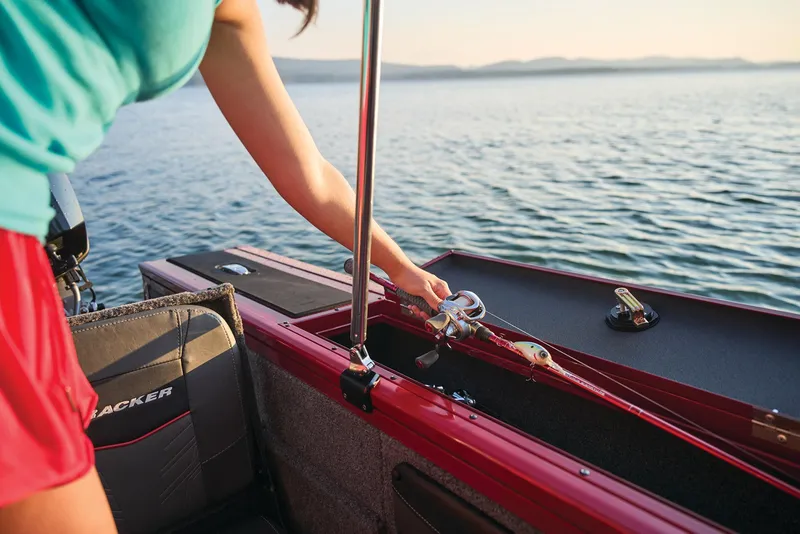 Slide: The Image of Tracker Targa V-19 Combo 2025 - 28