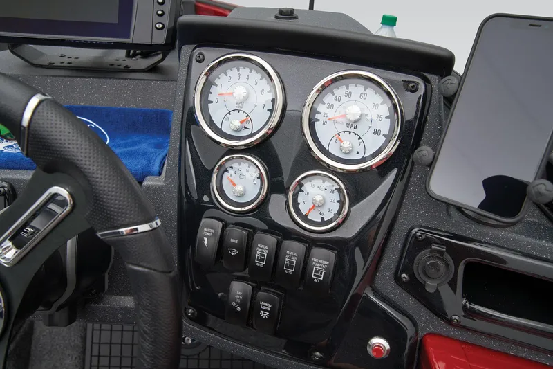 Slide: The Image of Tracker Targa V-19 Combo 2025 - 45