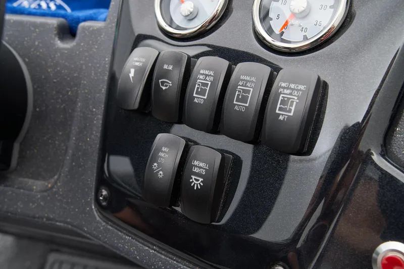 Slide: The Image of Tracker Targa V-19 Combo 2025 - 38