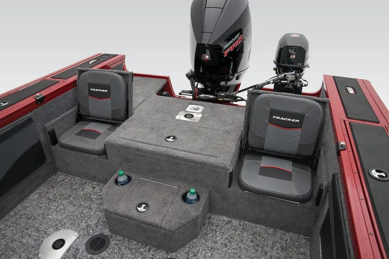 Slide: The Image of Tracker Targa V-19 Combo 2025 - 52