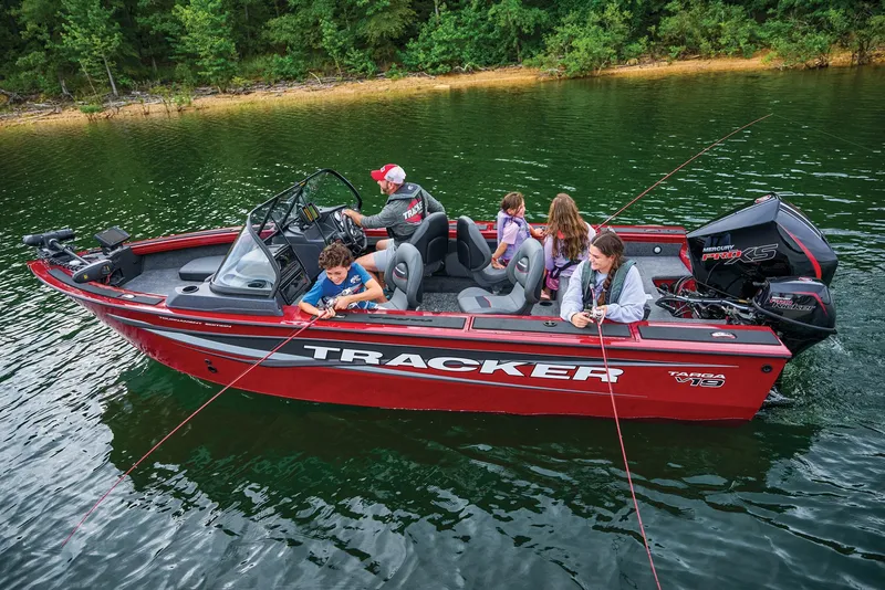 Slide: The Image of Tracker Targa V-19 Combo 2025 - 95