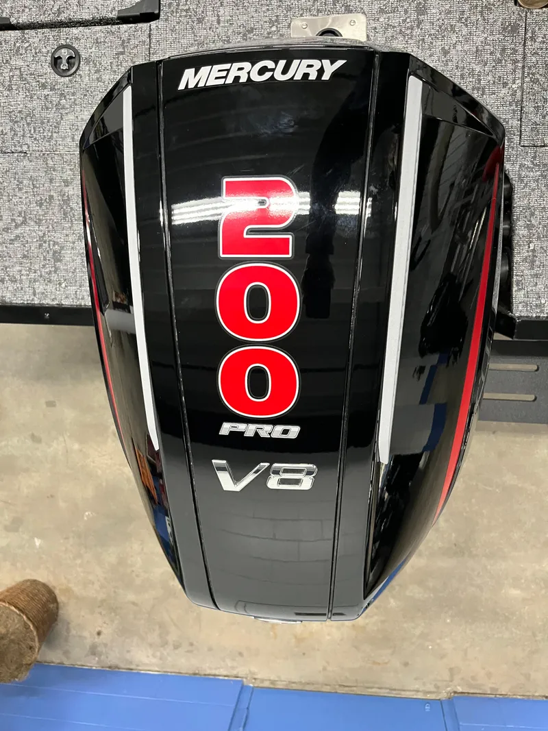 Slide: The Image of Mercury 200 Pro V8 engine on 2025 Tracker Targa V-19 Combo boat. - 16