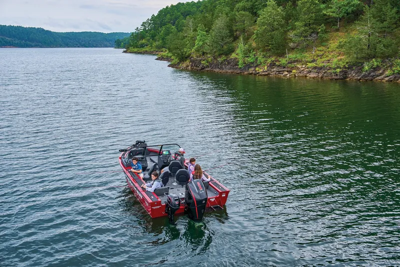 Slide: The Image of Tracker Targa V-19 Combo 2025 - 89