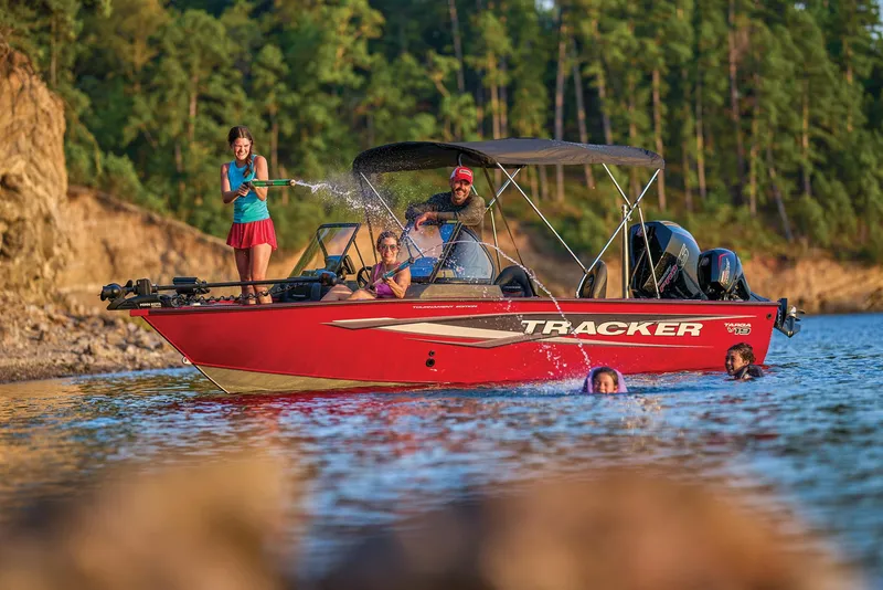 Slide: The Image of Tracker Targa V-19 Combo 2025 - 100