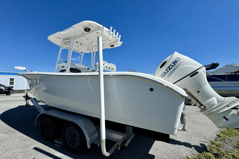 Slide: The Image of Sea Pro 219 CC 2019 - 4