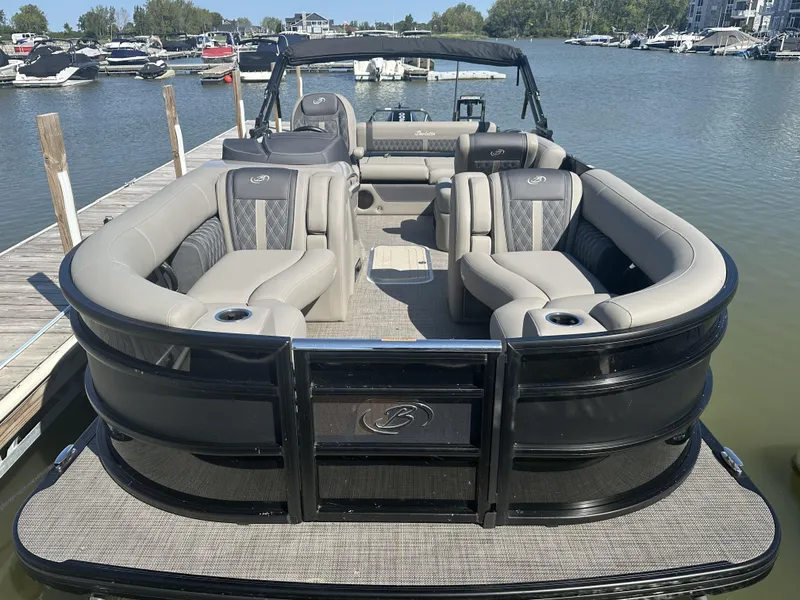 Slide: The Image of Image 4 - 4