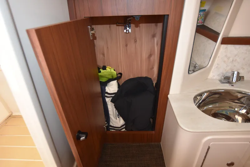 Slide: The Image of Grady-White Freedom 325 2019 - 55