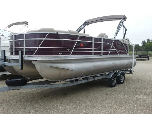 Slide: The Image of Berkshire 23RFX STS 2.75 2019 - 3