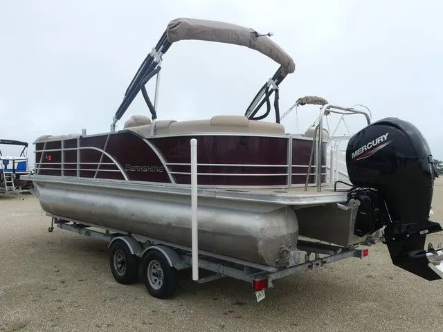 Slide: The Image of Berkshire 23RFX STS 2.75 2019 - 4