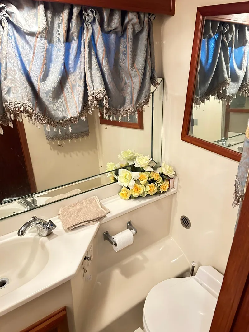 Slide: The Image of Carver Californian 48 1989 - 53