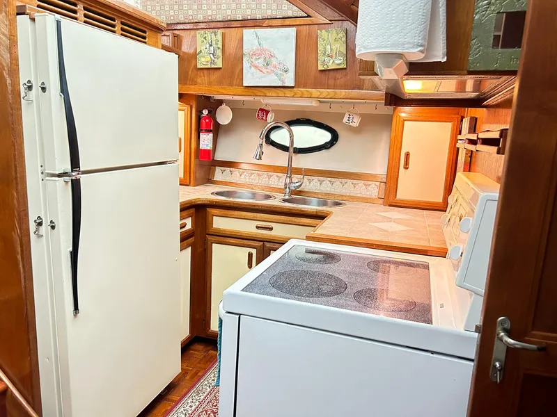 Slide: The Image of Carver Yachts Californian 48 1989 - 57