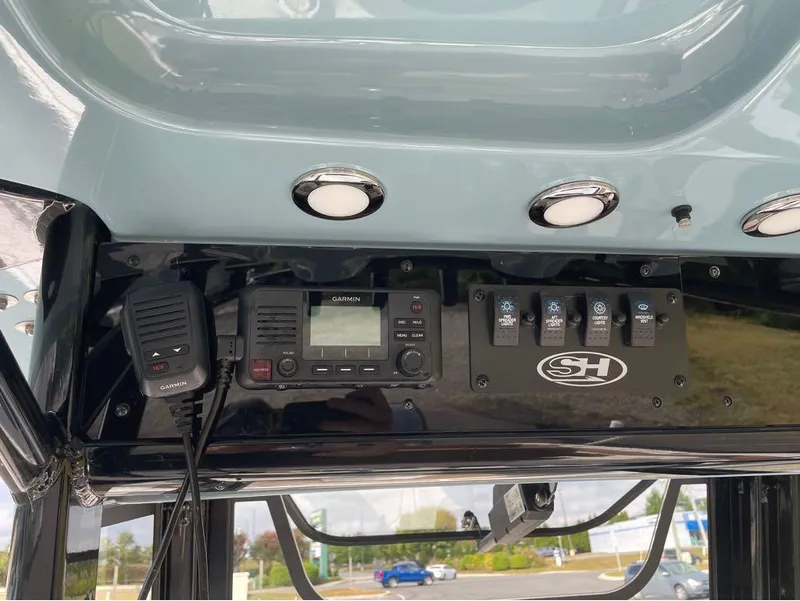 Slide: The Image of Sea Hunt Ultra 265 SE 2023 - 10