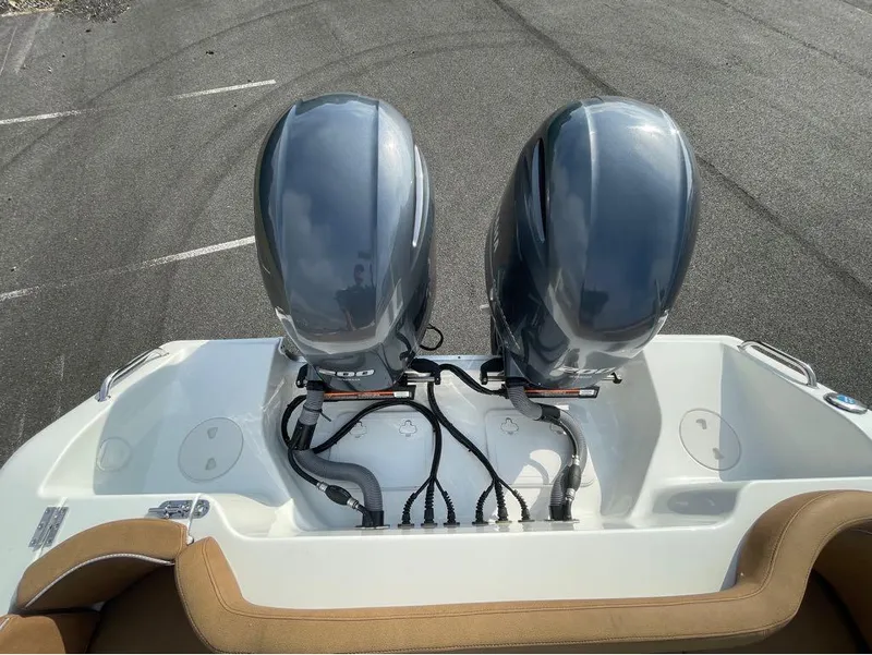 Slide: The Image of Sea Hunt Ultra 265 SE 2023 - 15