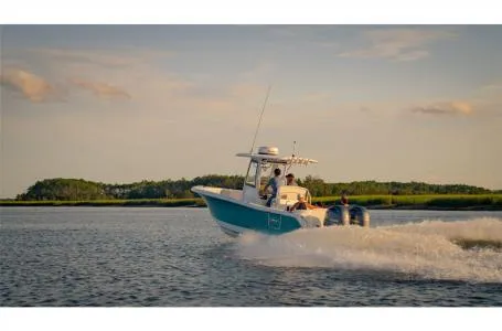 Slide: The Image of Sea Hunt Ultra 265 SE 2023 - 2