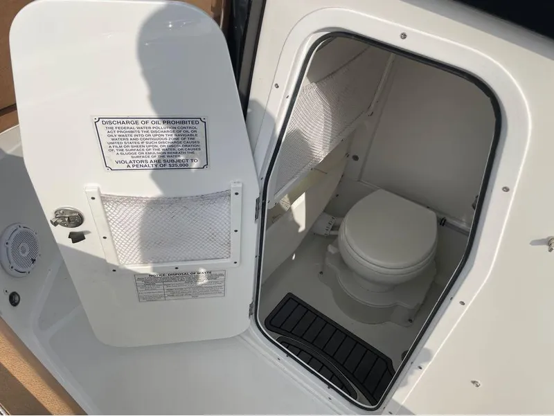 Slide: The Image of Sea Hunt Ultra 265 SE 2023 - 20